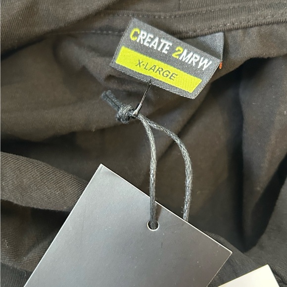 NWT Create 2mrw Men’s Long Sleeve Hoodie Tee - No Days Off - Picture 4 of 9